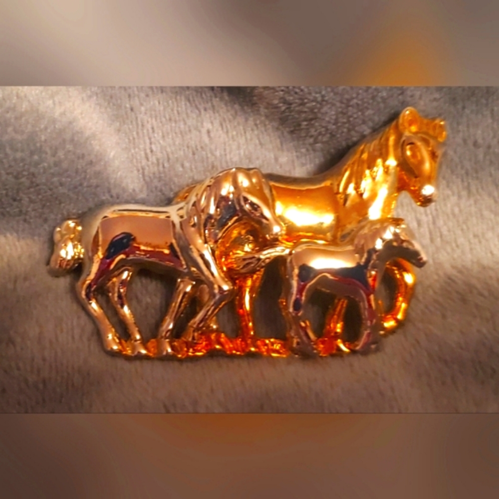 Vtg Horse Pin Brooch Two Tone Colts Equestrian